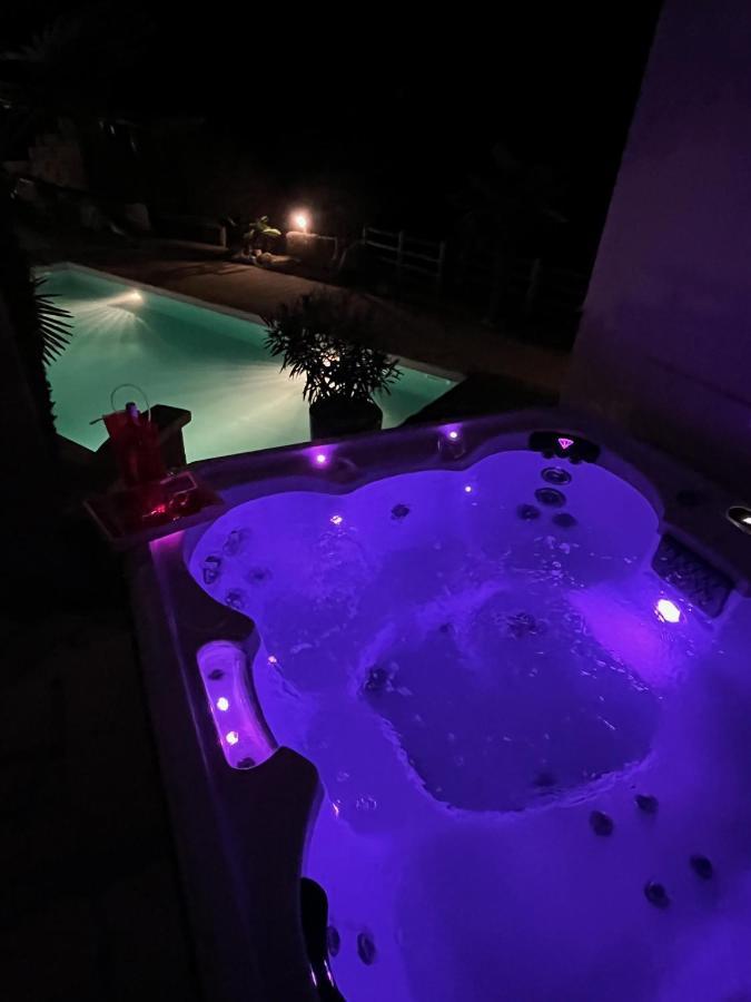 Chambre Au Calme Avec Spa Privatif Gratuit Sud Aveyron Les Palmiers Des Causses Saint-Rome-de-Tarn Экстерьер фото